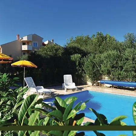 Apartament Lovely In With Swimming Pool Bibinje