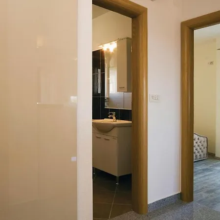 1 Bedroom Awesome In