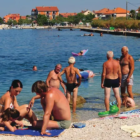 Lovely In With Swimming Pool Apartament