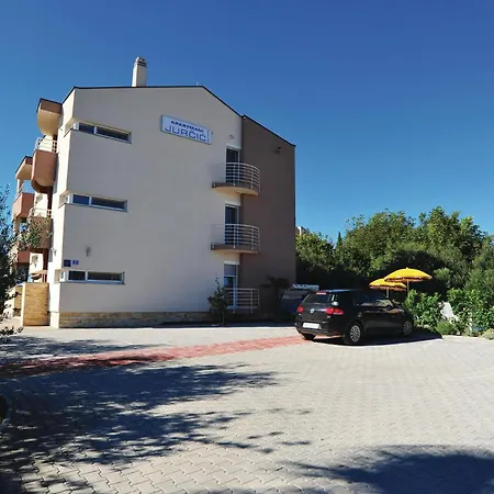 Apartment 1 Bedroom Awesome In