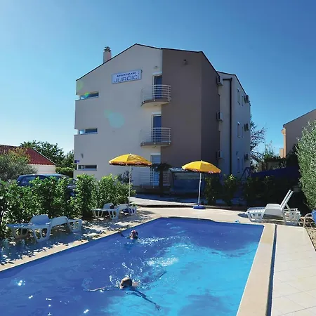 Lovely In With Swimming Pool *