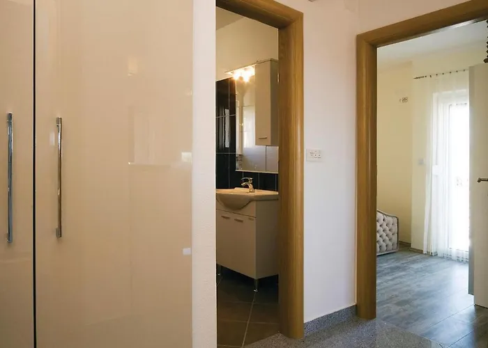 1 Bedroom Awesome In