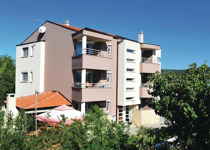 Appartement 1 Bedroom Awesome In